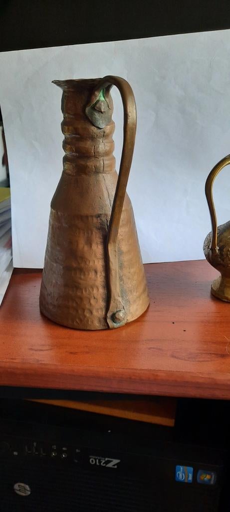 Twee bronzen vaasjes, Antiek en Kunst, Ophalen of Verzenden