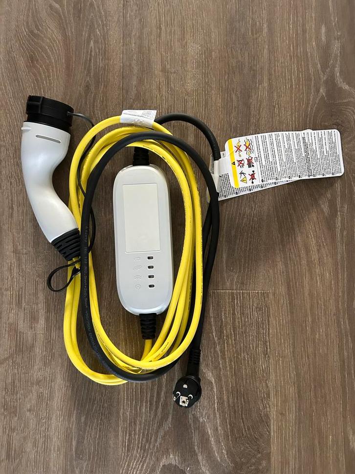 VW Groep Aptiv Mobiele Lader Type 2 (Schuko) 2.3kW, Auto diversen, Laadpalen, Nieuw, Laadkabel, Ophalen of Verzenden