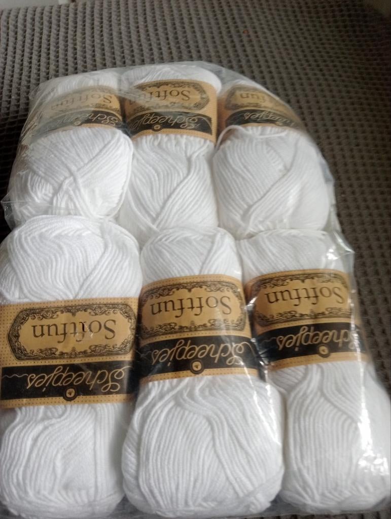 Brei- en haakgaren: wit, geel en roze katoen/wol, Hobby en Vrije tijd, Breien en Haken, Ophalen of Verzenden, Nieuw, Breien of Haken