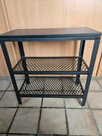 Zwart bijzettafeltje met 2 metalen planken, Ophalen, Zo goed als nieuw