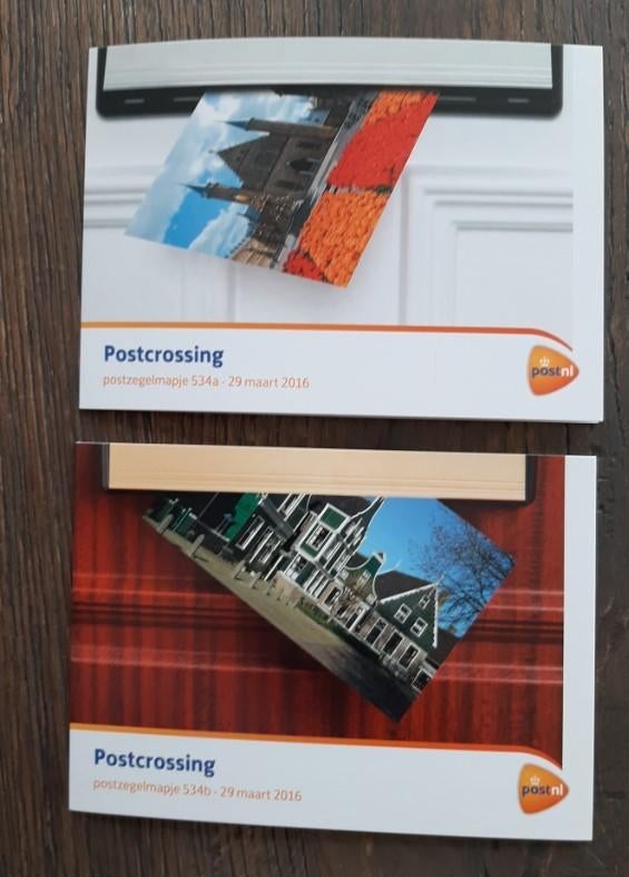 2016 Postzegelmapjes 434A en 534B Postcrossing, Ophalen of Verzenden, Postfris