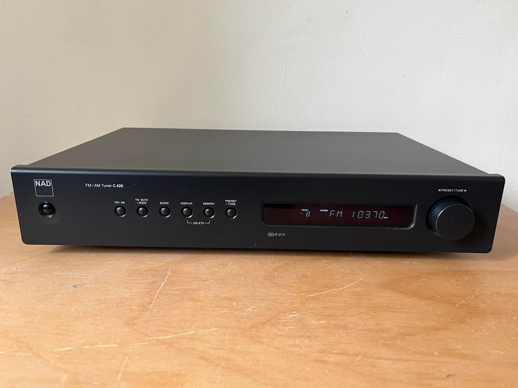 NAD FM/AM Tuner C 426, Ophalen, Zo goed als nieuw, Analoog