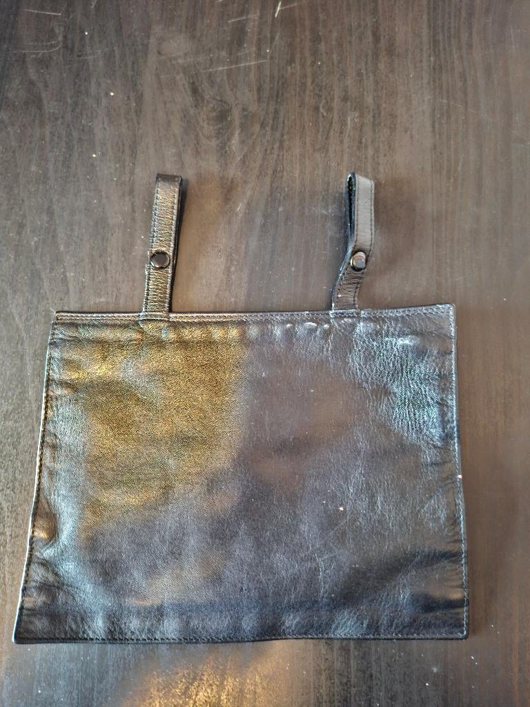 Leren riemtasje zwart plat met 2 ritsjes, Anneonline, Steenbergen, Gebruikt, Shop@wesell4u.nl