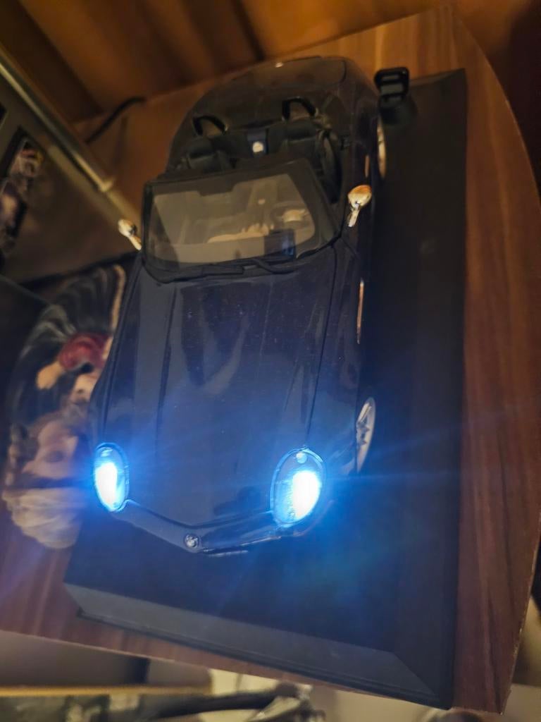 Modelauto BMW Z8 met werkende verlichting, Overige merken, Gebruikt, Auto, 1:32 tot 1:50