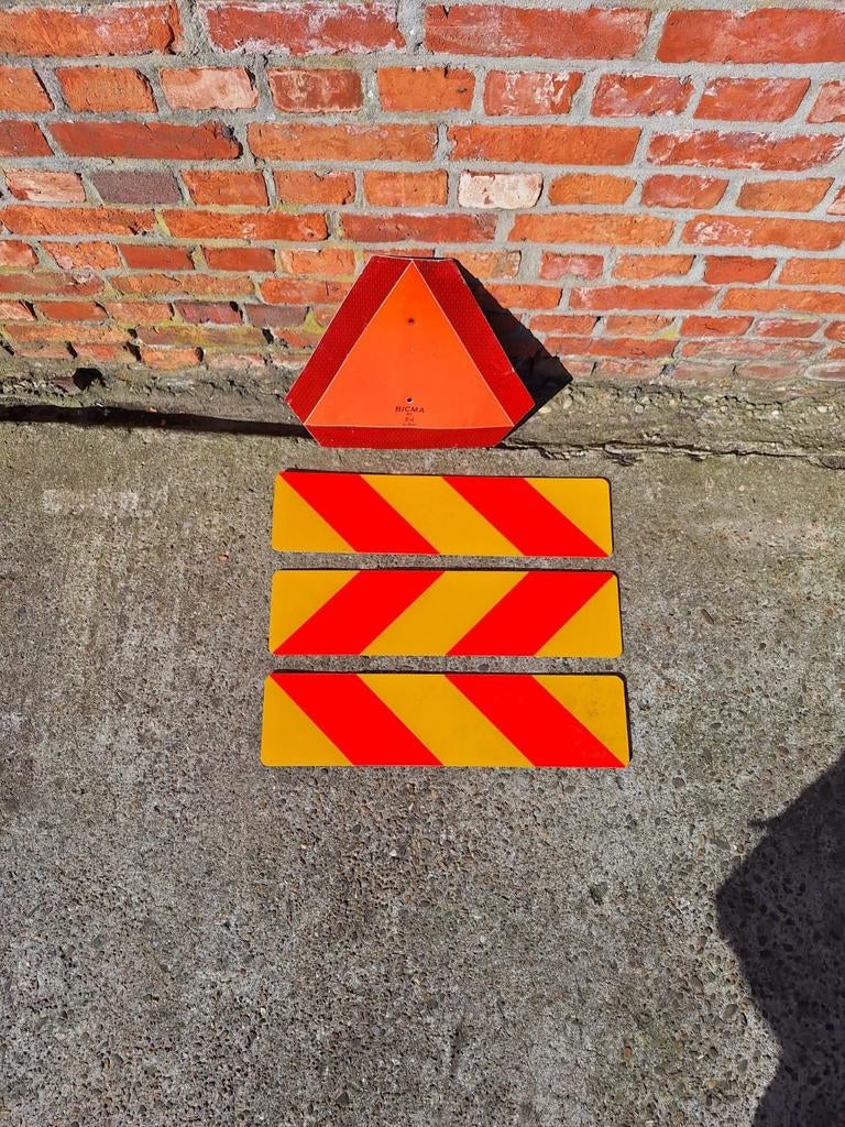 Achter markering vrachtwagen, Ophalen of Verzenden