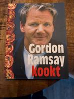 Gordon Ramsay Kookt - Inspirerend Kookboek, Boeken, Kookboeken, Voorgerechten en Soepen, Ophalen of Verzenden, Zo goed als nieuw