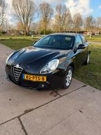 Alfa Romeo Giulietta - 97.600km - 1.4 Turbo 2011 Zwart, Auto's, Alfa Romeo, Voorwielaandrijving, 4 cilinders, Zwart, Origineel Nederlands