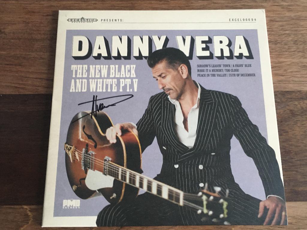 Vinyl EP 10" Danny Vera New Black & White 5 GESIGNEERD NIEUW, Ophalen of Verzenden, Nieuw in verpakking, 10 inch