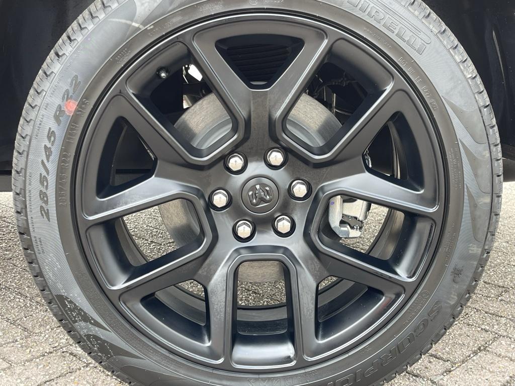 Dodge Ram 1500 pick up 4x4 Crew Cab Laramie Night Luchtverin, Automaat, Gebruikt, Zwart, Bedrijf