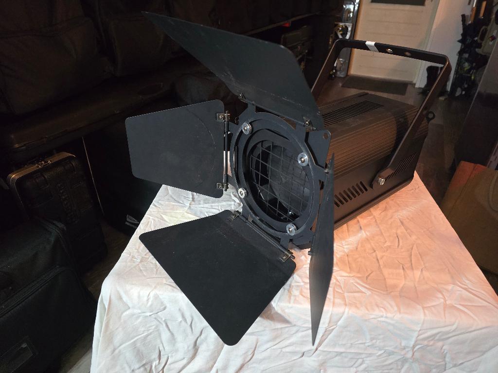 4 x Elation PC 1000 watt nieuwstaat inclusief lamp, Muziek en Instrumenten, Licht en Laser, Ophalen of Verzenden, Zo goed als nieuw