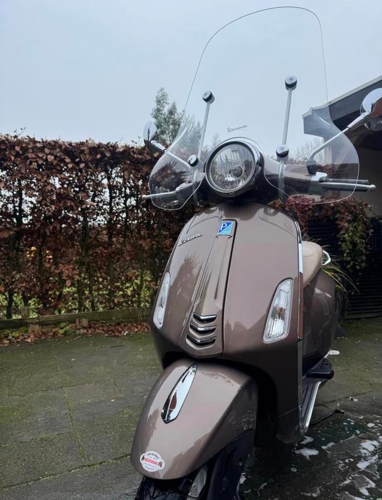 TE KOOP! Vespa primavera, Fietsen en Brommers, Ophalen, Overige modellen, Maximaal 45 km/u, Zo goed als nieuw