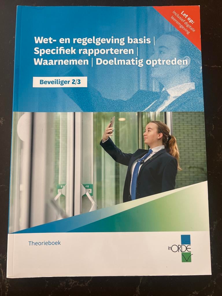 Wet- en regelgeving basis Beveiliger 2/3 theorieboek, Boeken, Ophalen of Verzenden, Nieuw, MBO