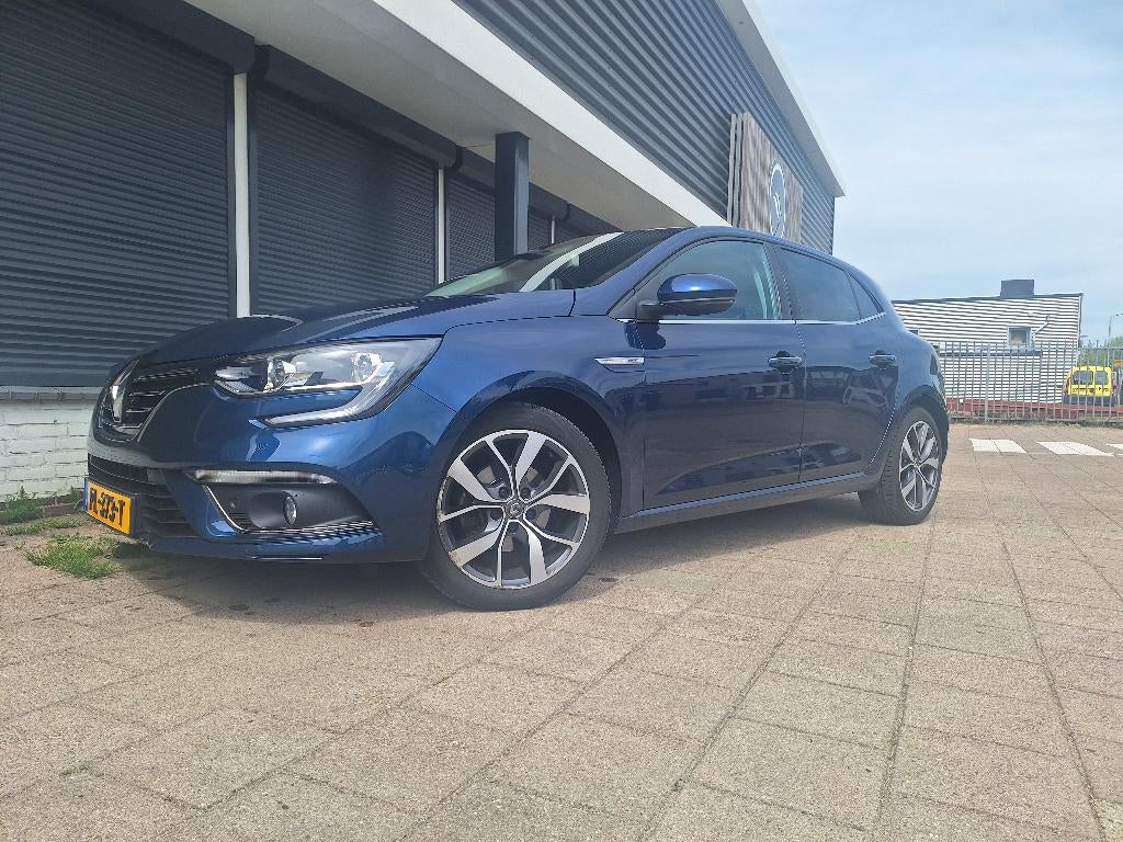 Renault Mégane 1.5 DCI BOSE 81KW 2017 Blauw, Voorwielaandrijving, 4 cilinders, Blauw, Origineel Nederlands