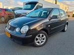 Volkswagen Polo 1.4-16V AIRCO/CRUISE/5 DEURS/TREKHAAK!, Voorwielaandrijving, Zwart, 4 cilinders, Zwart