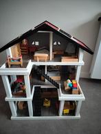 Groot poppenhuis met veel meubeltjes, Ophalen, Zo goed als nieuw, Poppenhuis