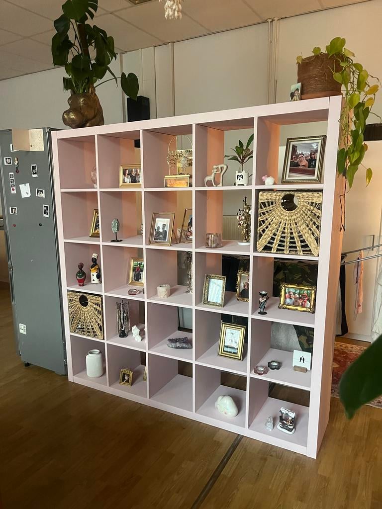 Roze vakkenkast met 25 vakken - Ideaal voor decoratie, Ophalen, Gebruikt