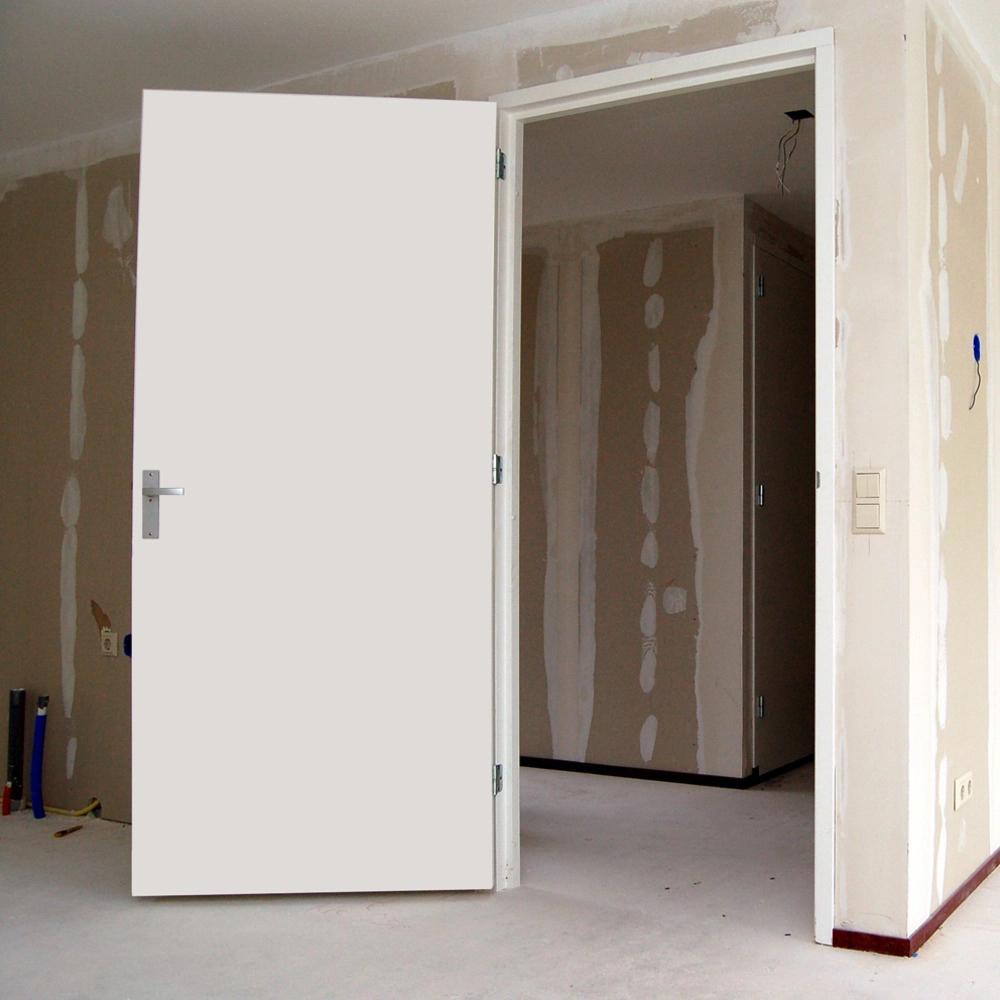 Deur met kozijn - DKC Grenen Wit Links 83x211,5cm - Nieuw, Doe-het-zelf en Verbouw, Deuren en Horren, Ophalen, 80 tot 100 cm, Binnendeur