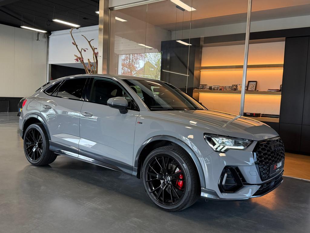 Audi Q3 Sportback 35 TFSI 3 X S line Edition Nardo 1e eigena, Auto's, Audi, 15 km/l, Zwart, 4 cilinders, 150 pk