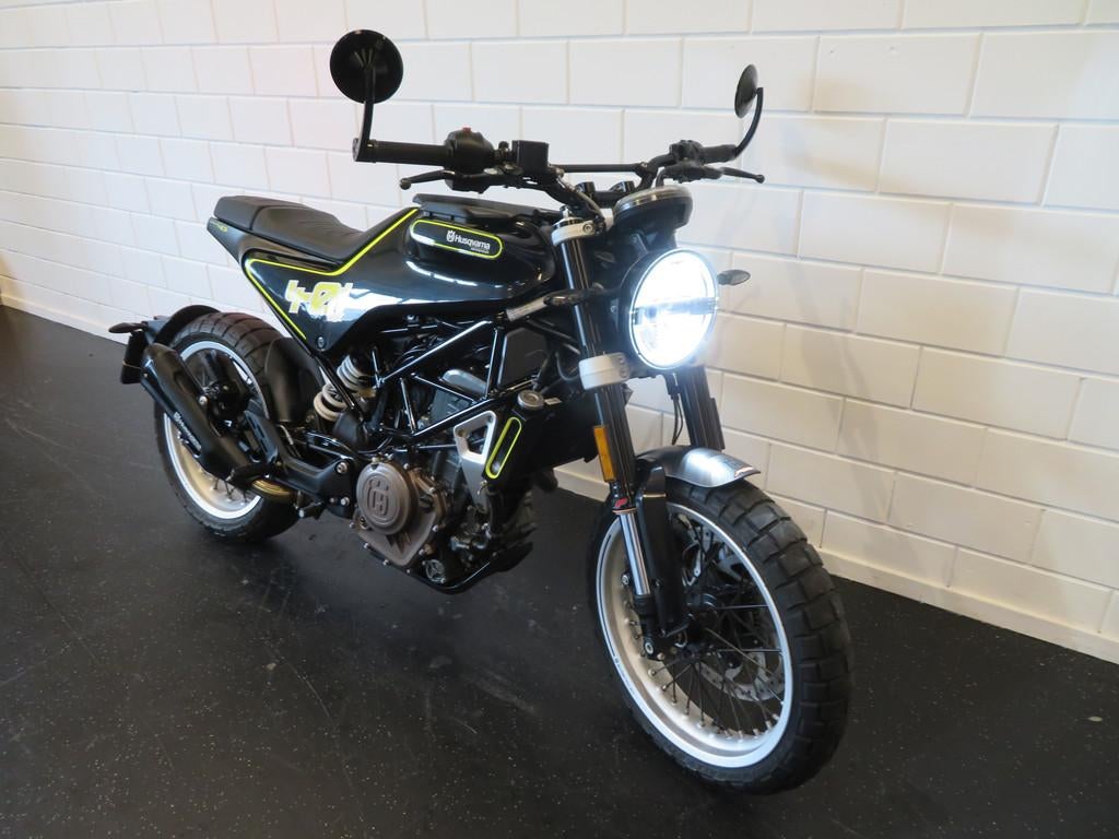 Husqvarna Svartpilen 401, Bedrijf, 373 cc, 12 t/m 35 kW, Naked bike