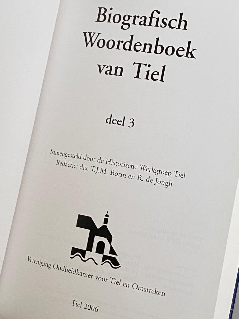 Biografisch woordenboek van Tiel - deel 3, Ophalen of Verzenden, 20e eeuw of later, Zo goed als nieuw