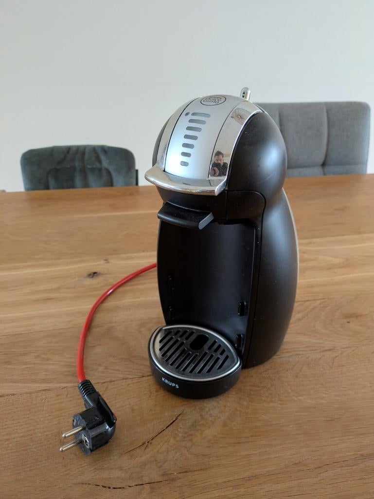 Krups Nescafe Dolce Gusto Piccolo, Witgoed en Apparatuur, Koffiezetapparaten, Ophalen, Gebruikt, Koffiemachine, Koffiepads en cups