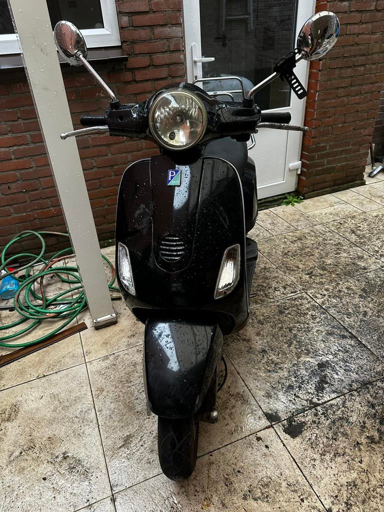 Vespa lx 50 snorfiets 4 takt, Fietsen en Brommers, Snorfietsen en Snorscooters, Ophalen of Verzenden, Zo goed als nieuw, Benzine
