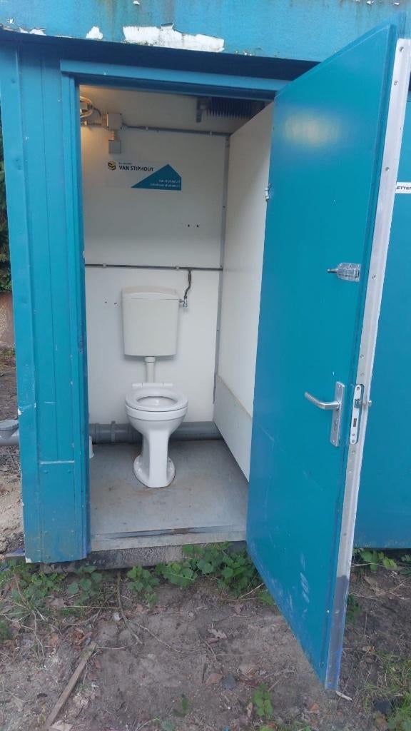 Toilet unit, Ophalen, Gebruikt