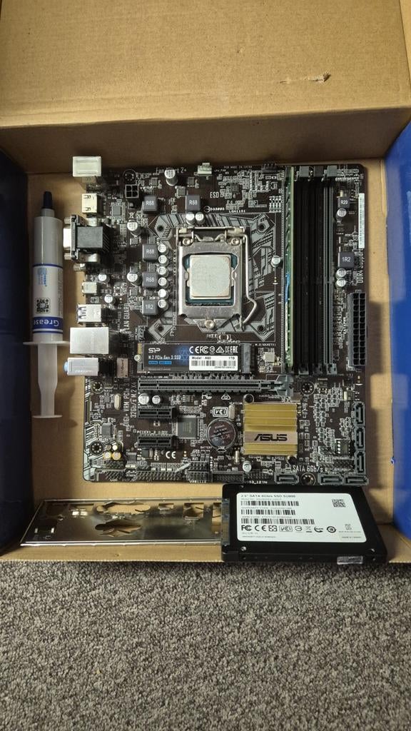 H110 moederbord met i5 6600, Computers en Software, Moederborden, Ophalen of Verzenden, Zo goed als nieuw, DDR4