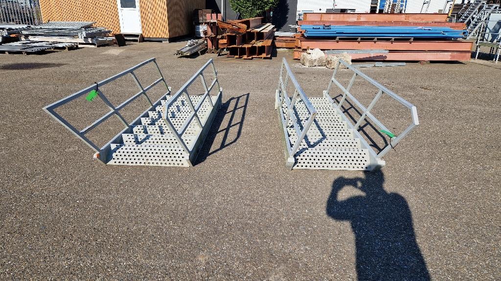 1 Trap, vluchttrap brandtrap ( 154 ), Ophalen, Gebruikt, Nb, Nb