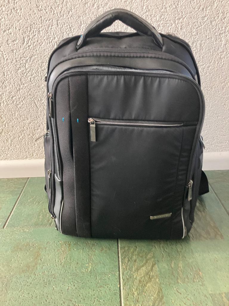 Samsonite 17 inch rugtas laptoptas met kapotte rits, Computers en Software, Laptoptassen, Ophalen of Verzenden, 17 inch of meer