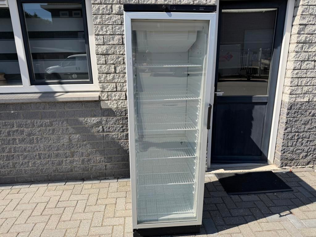 2 vrieskasten met glazendeur in zeer nette staat, Witgoed en Apparatuur, Zonder vriesvak, 200 liter of meer, Zo goed als nieuw