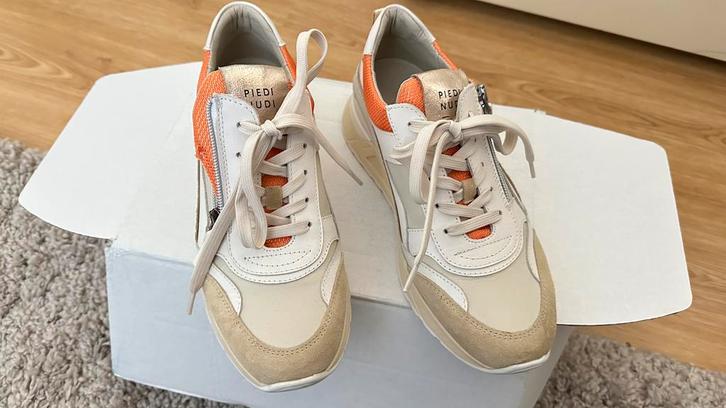 Piedi Nudi sneakers maat 38 (39), Kleding | Dames, Schoenen, Zo goed als nieuw, Sneakers of Gympen, Overige kleuren, Ophalen of Verzenden
