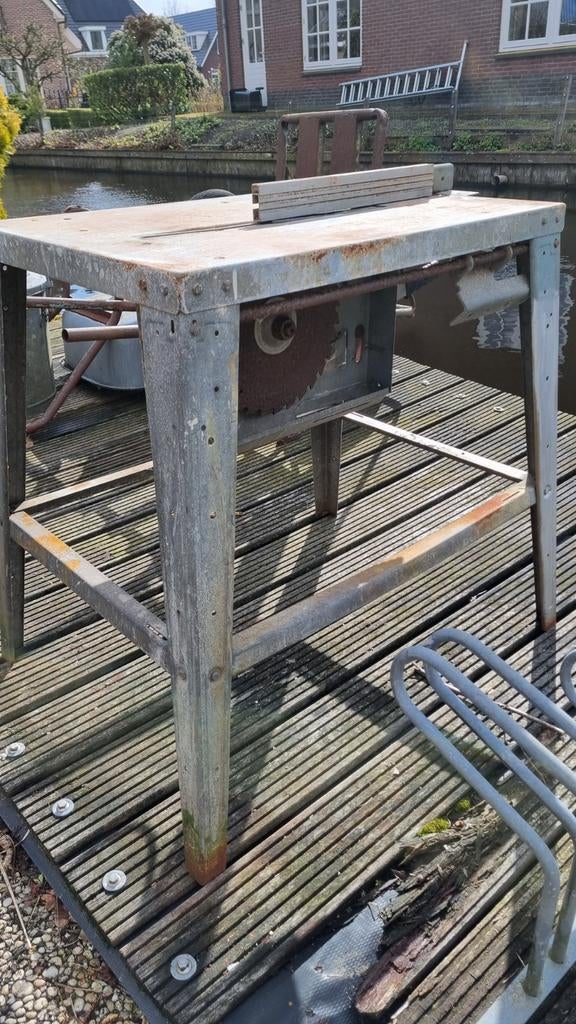 Oude cirkelzaagmachine, Doe-het-zelf en Verbouw, Ophalen, Gebruikt, Cirkelzaag, 30 tot 70 mm