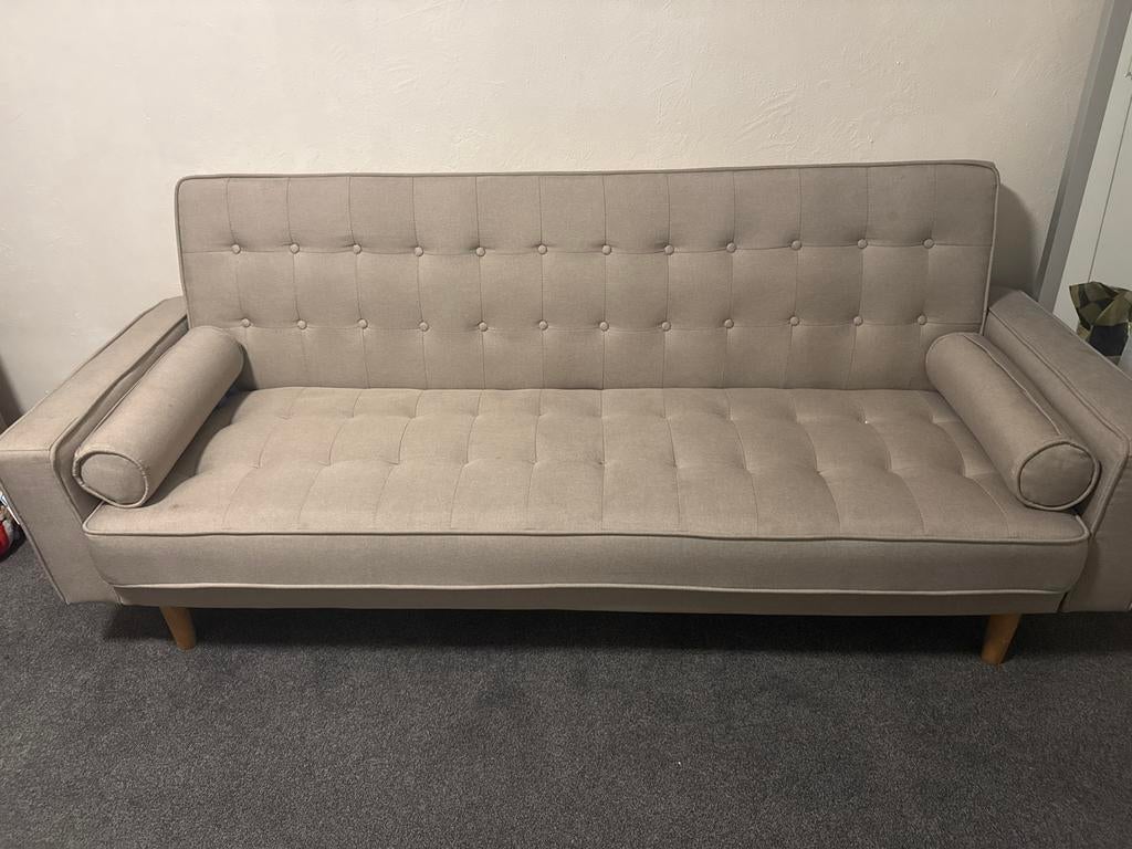 Beige slaapbank met houten poten, Gebruikt, Beige, Tweepersoons, Ophalen of Verzenden