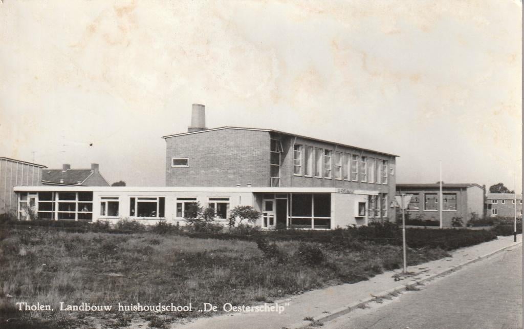Tholen landbouw huishoudschool De Oesterschelp, Ophalen of Verzenden, 1960 tot 1980, Gelopen, Zeeland