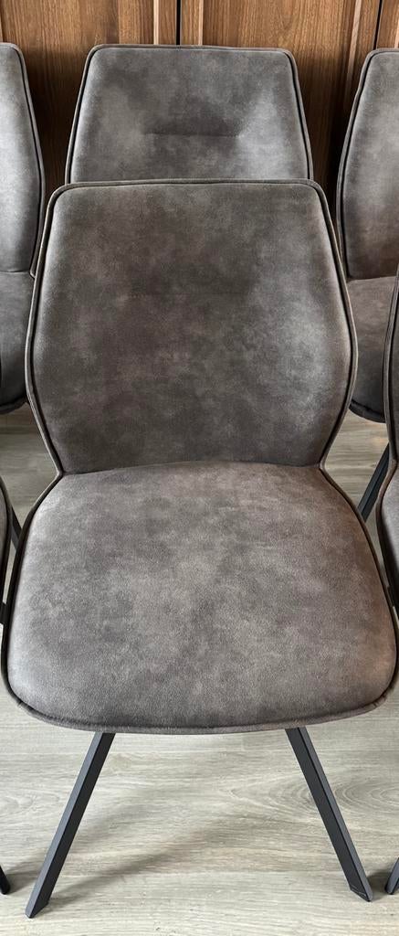 ZGAN 2 eetkamerstoelen Raffy Leen Bakker, Ophalen, Zo goed als nieuw, Grijs, Stof