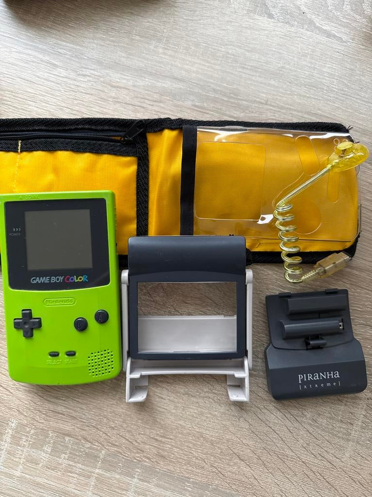 Game Boy Color groen met accessoires, 1 speler, Ophalen of Verzenden, Gebruikt, Vanaf 3 jaar