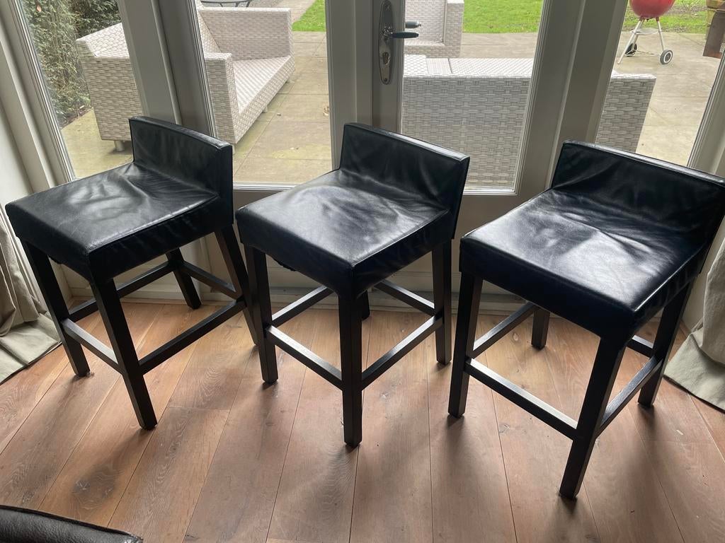 3 Stuks Piet Boon Saar barkrukken  Zwart leer vanaf 175,- ps, Ophalen, Gebruikt, Met voetsteun, 60 tot 90 cm