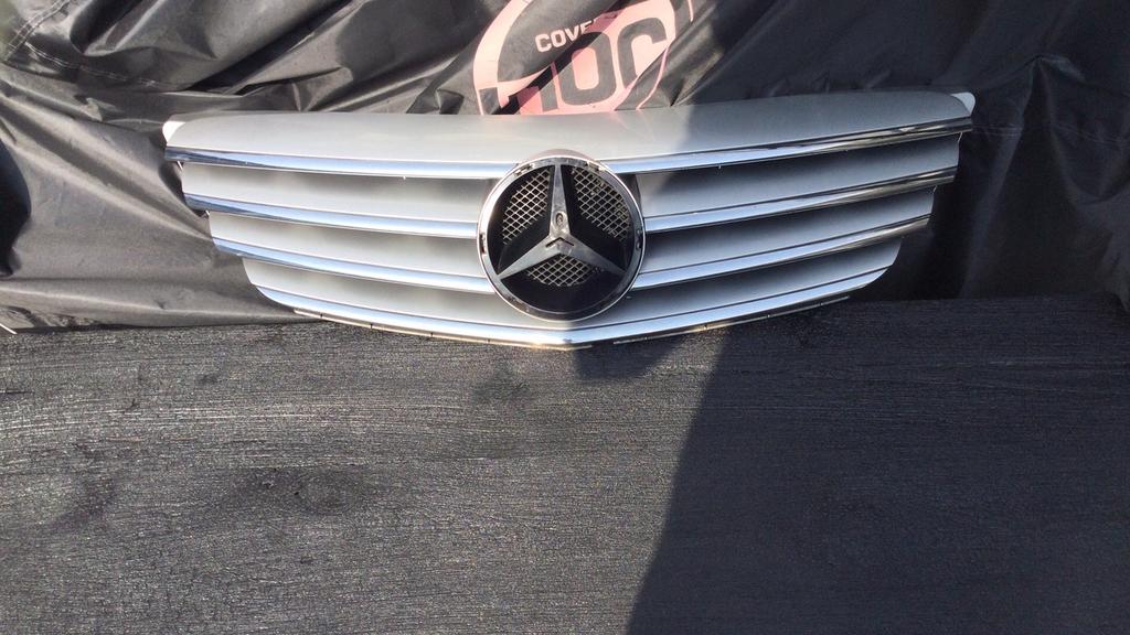 Grill Mercedes b klasse w245., Ophalen, Voor, Bumper