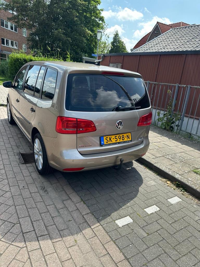 Volkswagen Touran 1.6 TDI 77KW Cross 2015 7-Personen, Auto's, Volkswagen, Voorwielaandrijving, 1490 kg, 4 cilinders, 7 stoelen