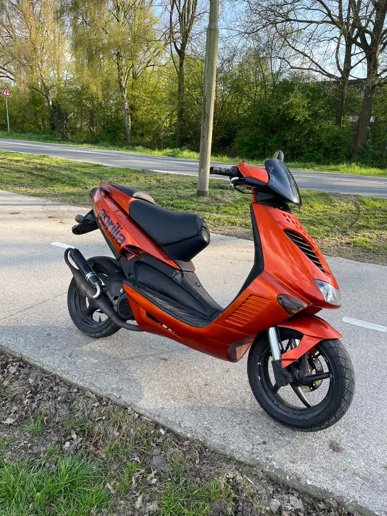 Sr50 ac 70cc mhr minarelli 2005, Fietsen en Brommers, Scooters | Aprilia, Gebruikt, SR 50, Tweetakt, Ophalen