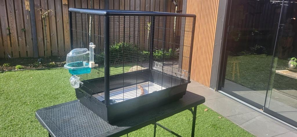 Zwarte vogelkooi B 78 x H 70 x D 48 cm, Ophalen, Zo goed als nieuw, Metaal, Vogelkooi