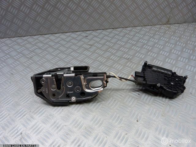 Deurslot mechaniek BMW 5-serie F10 f11 soft close achter, Auto-onderdelen, Gebruikt, Ophalen of Verzenden, BMW, BMW