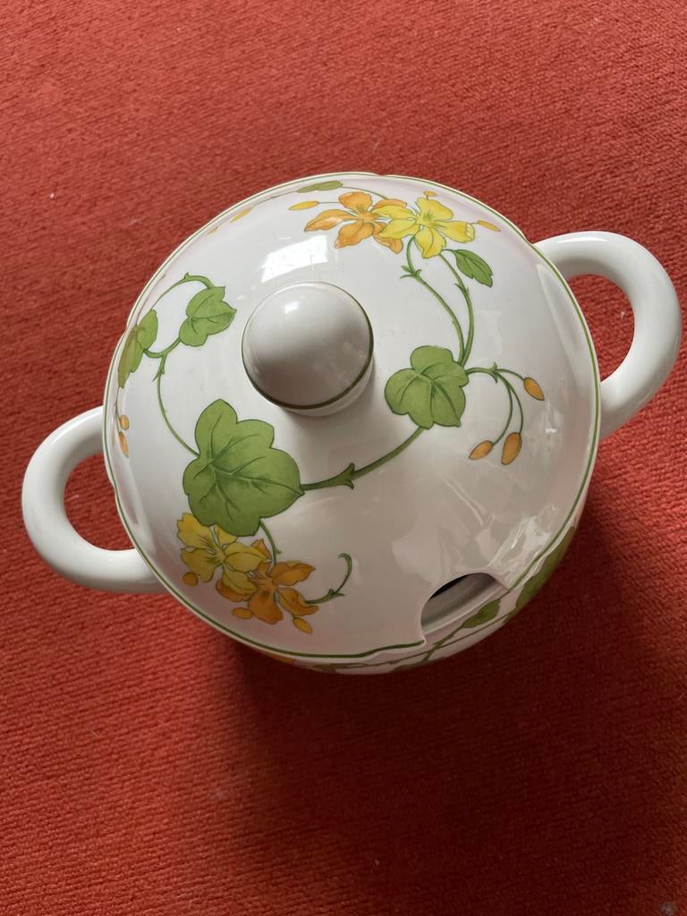 Villeroy & Boch Geranium Terrine/groenteschaal, Ophalen of Verzenden, Overige stijlen, Porselein, Schaal of Schalen