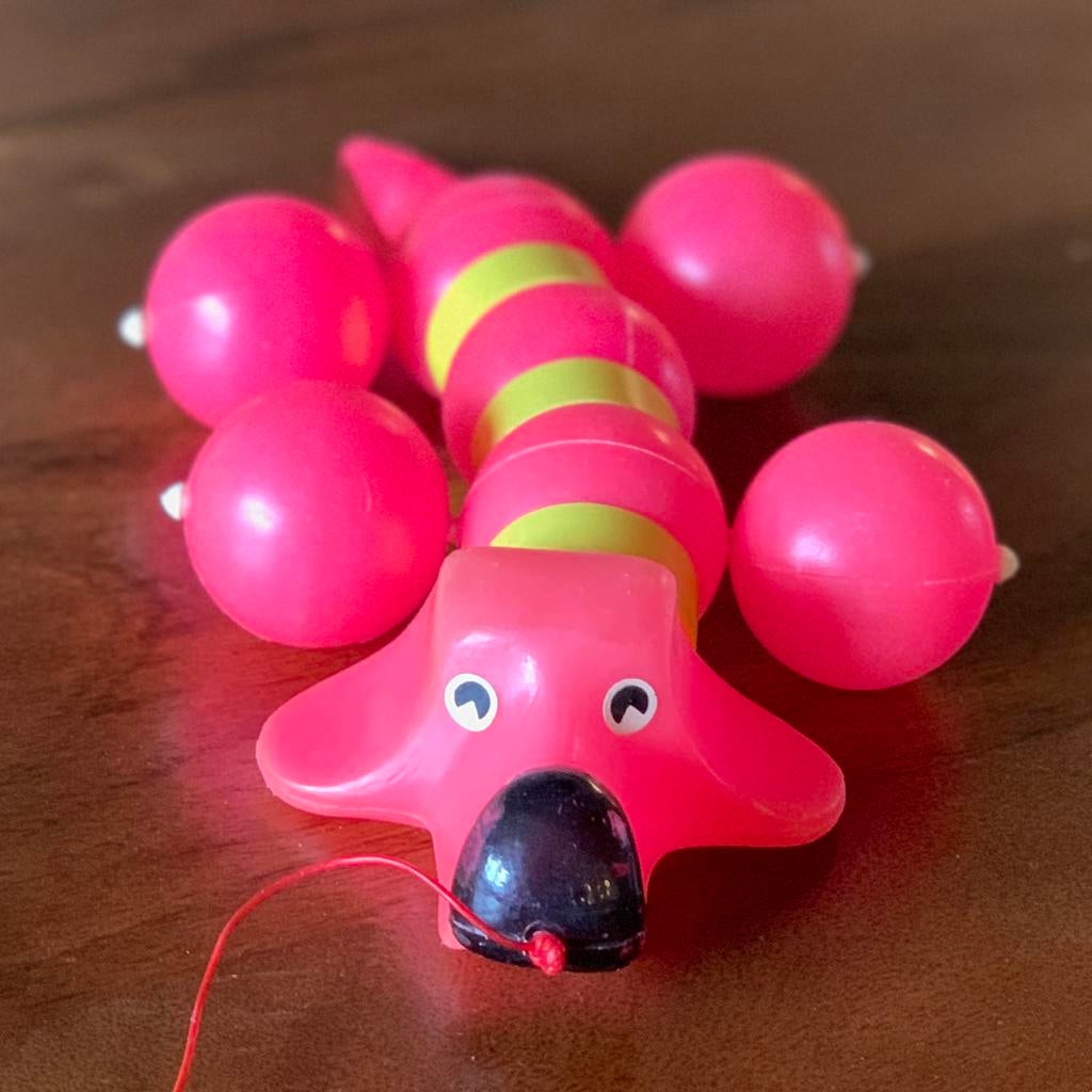 Vintage roze trekdier hondje plastic - Jaren '70 speelgoed, Ophalen of Verzenden, Gebruikt