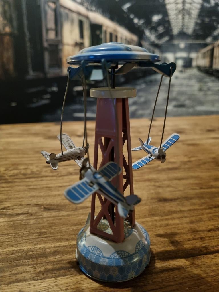 Vintage blikken carrousel met vliegtuigen - Opwindbaar, Ophalen of Verzenden