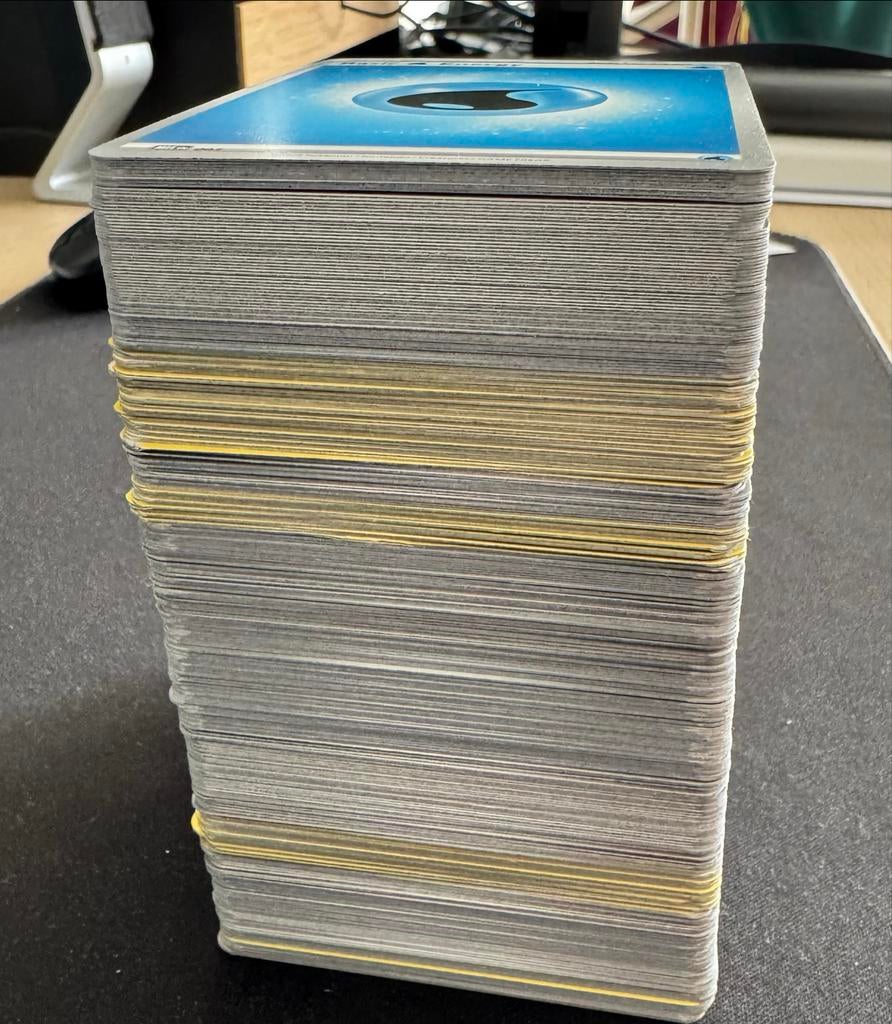 Pokémon TCG: Grote stapel Energy kaarten, Hobby en Vrije tijd, Verzamelkaartspellen | Pokémon, Ophalen of Verzenden, Gebruikt
