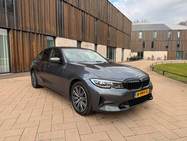 BMW 3-Serie 320i 184pk Aut 2019 Grijs High Executive G20, Auto's, BMW, Particulier, 3-Serie, ABS, Achteruitrijcamera, Adaptieve lichten