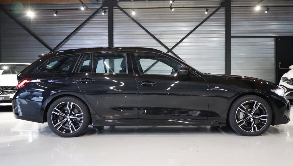 BMW 3-serie Touring 330i xDrive M SPORT|Automaat|LED|Camera|, Auto's, BMW, Automaat, 1998 cc, Gebruikt, Zwart