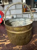 Antieke koperen emmer met decoratief handvat, Antiek en Kunst, Ophalen of Verzenden, Koper